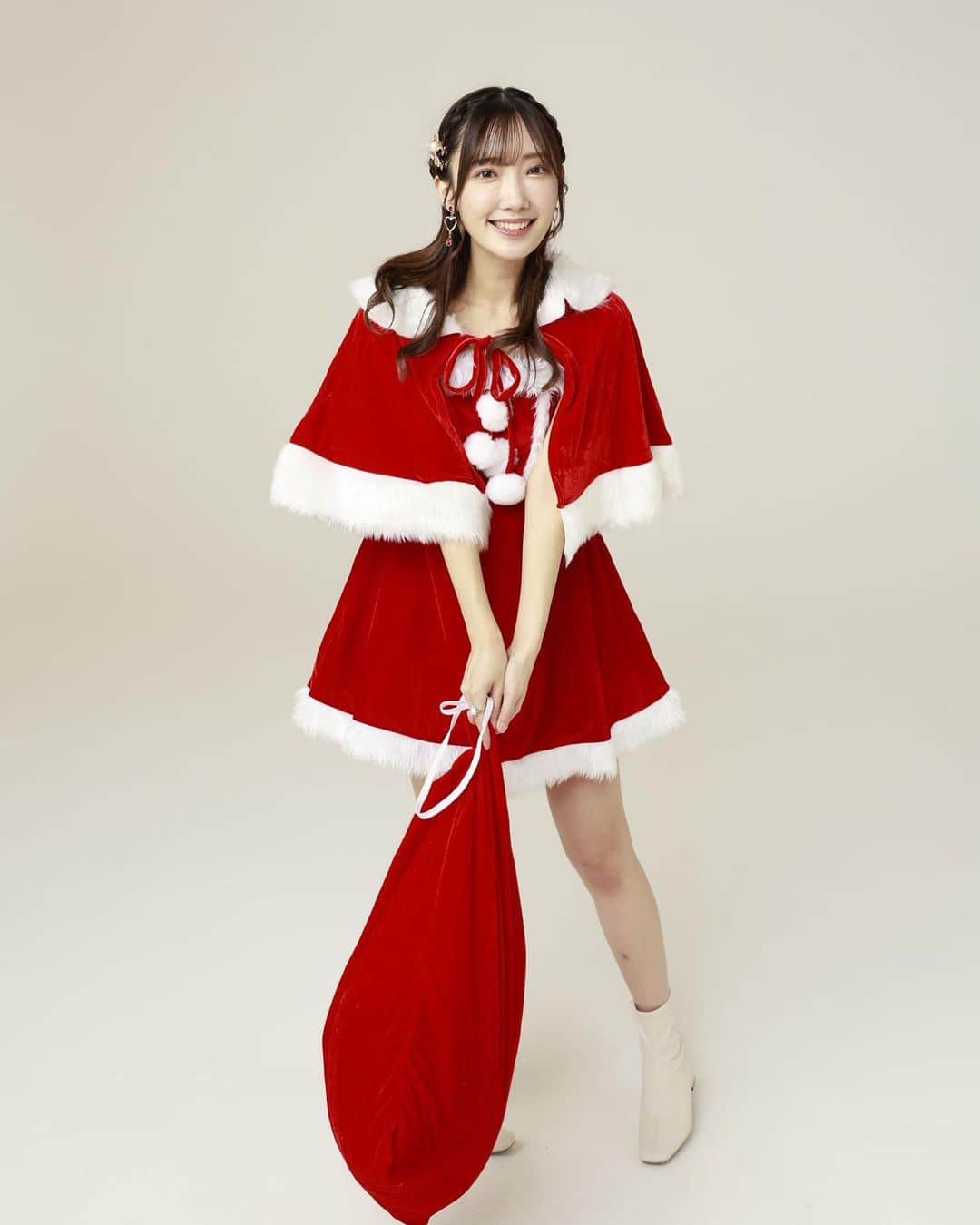 相澤瑠香さんのインスタグラム写真 - (相澤瑠香Instagram)「もうすぐクリスマス🎄🎅🎁🎶 袋の中身なーんだ！」12月13日 20時49分 - aizwrk_