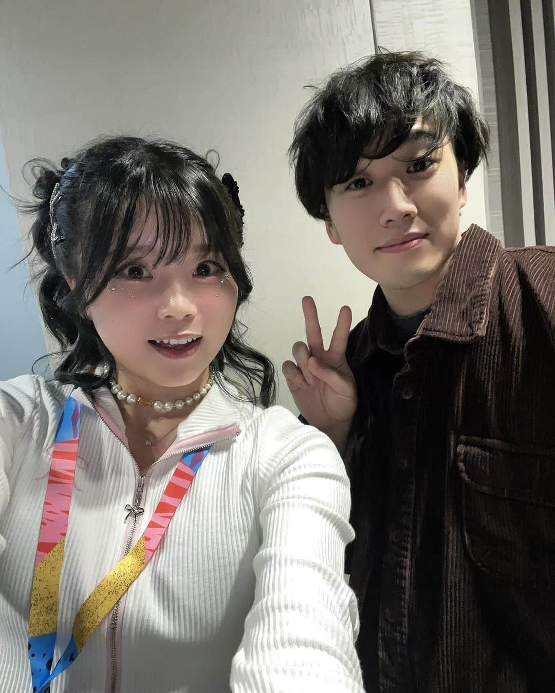 KatoHinata さんのインスタグラム写真 - (KatoHinata Instagram)「写真収まりきらなかったから🥹🙏 PART2！！！！！ ちょんまげ小僧ちゃん達がひき肉ポーズでみんな撮ってくれた😂🙏✨」12月14日 0時13分 - hinach_workout