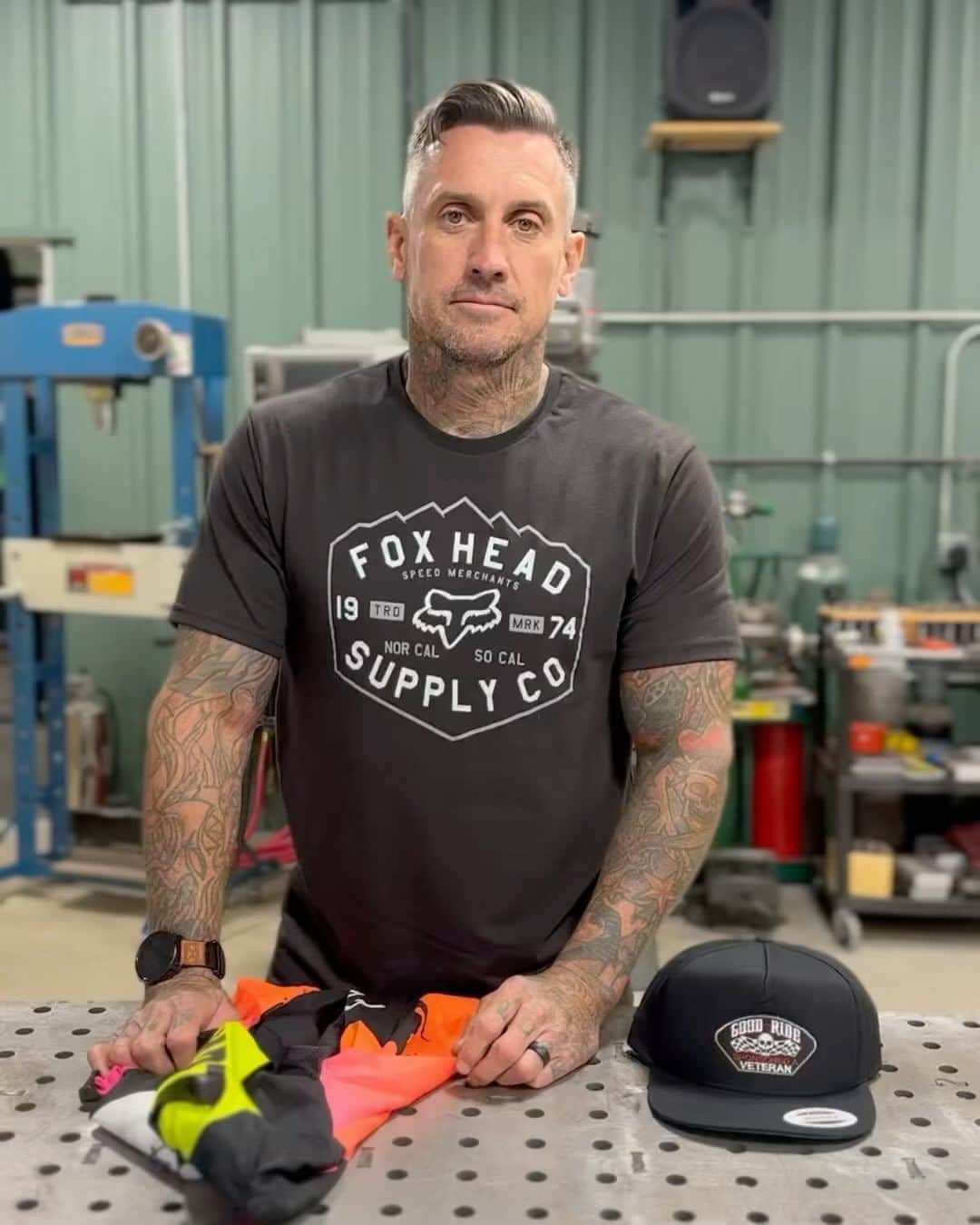 ケアリー・ハートのインスタグラム：「All @goodride orders for the month of December will be eligible for my  signed @foxmoto jersey!!!! Go to the link in my bio or www.GoodRideRally.com to pick up some merch and/or a vet entry! All orders placed by Sunday will make it to you by Christmas.」