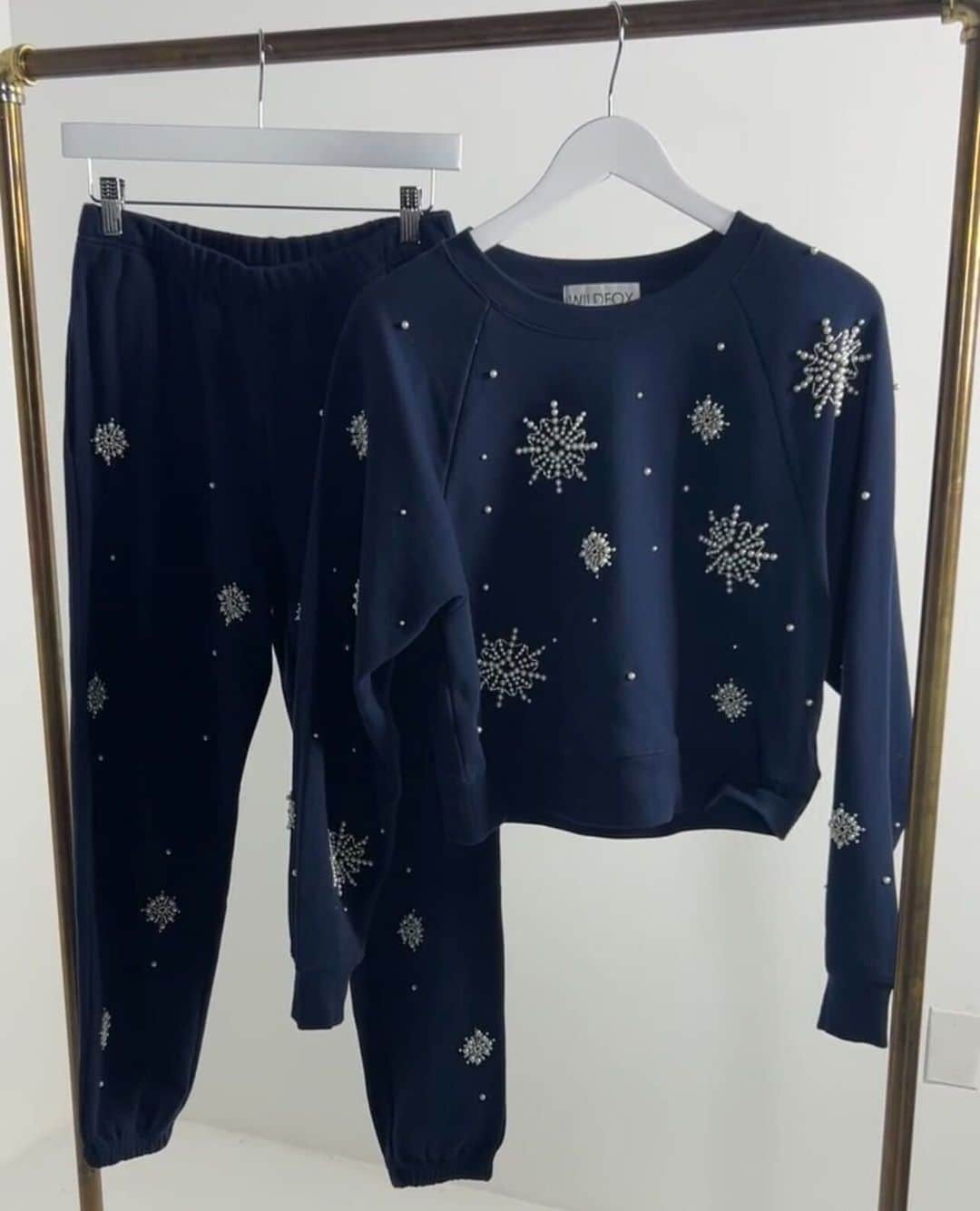 ワイルドフォックスクチュールさんのインスタグラム写真 - (ワイルドフォックスクチュールInstagram)「MAJOR SLEIGH 🚨⁠ ⁠ LAST DAY to shop our WF pieces to make sure they arrive by 12/25 ❤️⁠ ⁠ #wildfoxcouture」12月14日 2時01分 - wildfoxcouture
