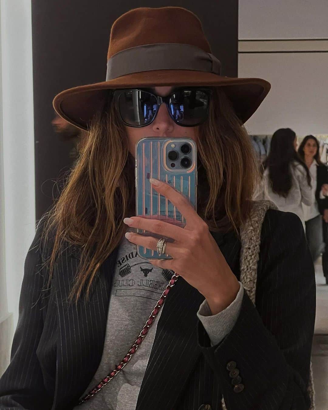 ベレン・ロドリゲスのインスタグラム：「Un saludo a la gente linda! 👋🏽」