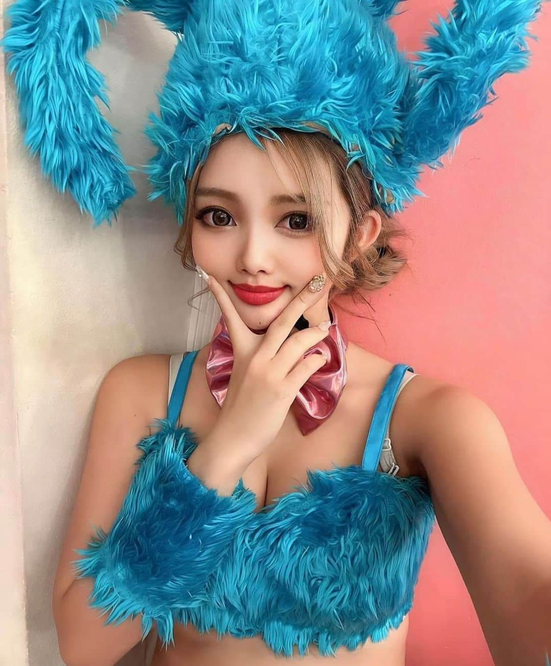 バーレスク大阪【公式】さんのインスタグラム写真 - (バーレスク大阪【公式】Instagram)「◆◇◆  YUU  @yuu_burlesque   ☎︎電話予約17時〜 06-6345-4567  大阪市北区曽根崎新地 1-3-8 ぐらんぱれ壱番館4階  定休日:日曜日  #バーレスク大阪 #ばれすく #ショークラブ #エンターテイメント #歌 #ダンス #オド芸 #可愛い #ポール #ポールダンス #ナイトスポット #夜遊び #飲み会 #コスプレ #コスプレイヤー #写真 #撮影会 #カメラ #アイドル #美女 #コンカフェ #コンカフェ嬢 #韓国 #韓国メイク #水着 #ギャル #ギャルメイク #グラビア #モデル」12月14日 5時14分 - burlesque_osaka