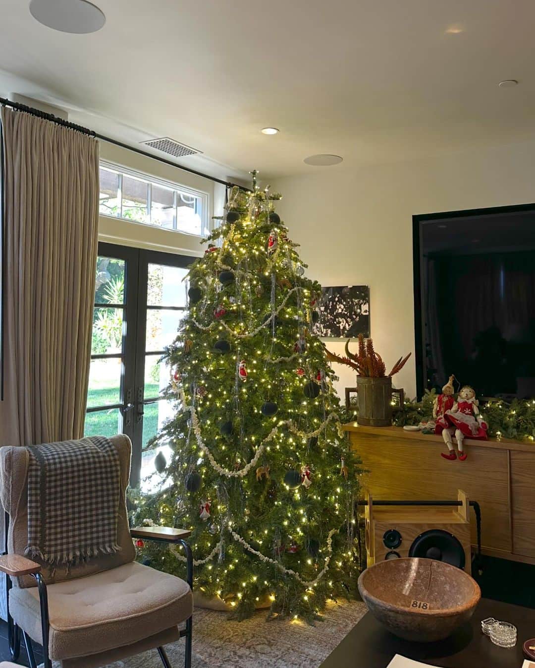 ケンダル・ジェンナーさんのインスタグラム写真 - (ケンダル・ジェンナーInstagram)「cozy at home in @alo」12月14日 5時52分 - kendalljenner
