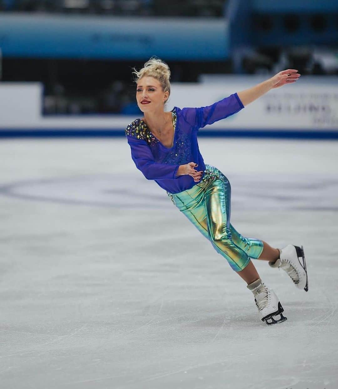 パイパー・ギレスさんのインスタグラム写真 - (パイパー・ギレスInstagram)「Hey Calgary are you ready for us?!? @skate_canada  - - 📸 @yanablumka_fs  #figureskating #icedance #iceskating #figureskatingphotography #skating #ctn24 #competition #letsgo」1月10日 23時38分 - pipergilles