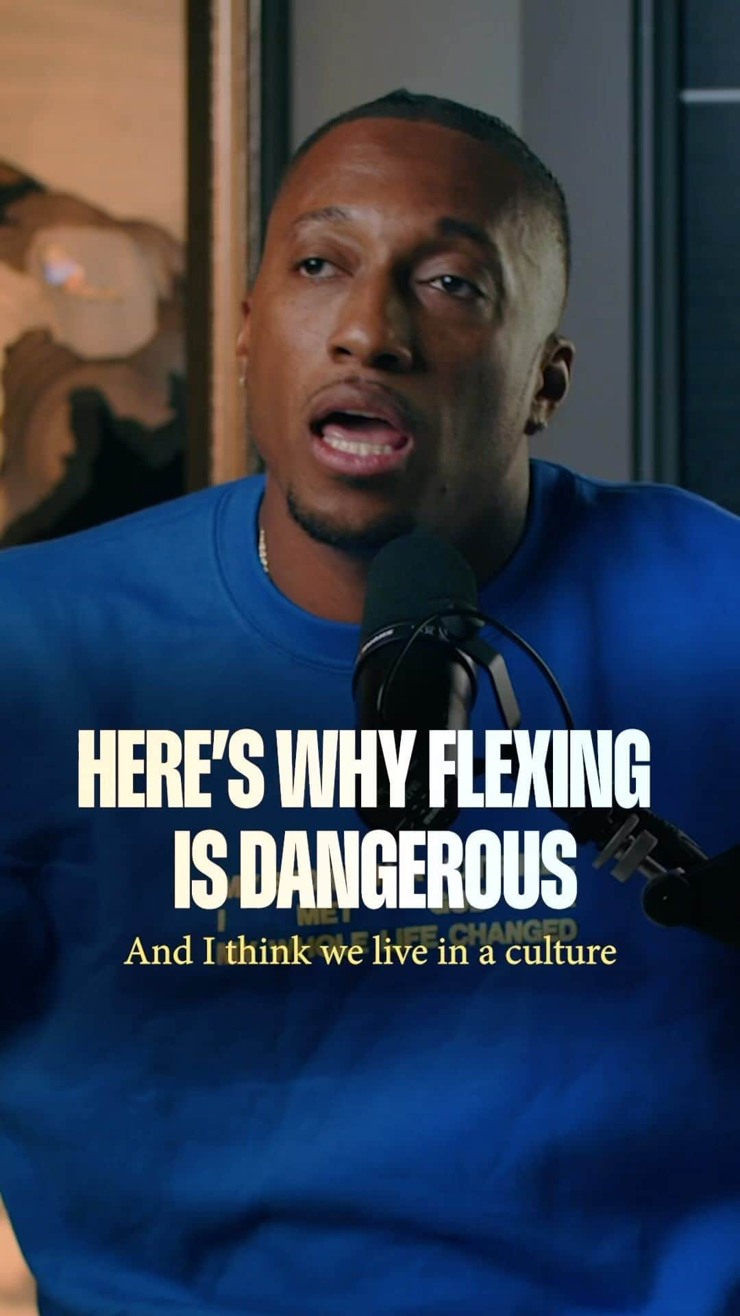 レクレーのインスタグラム：「Flexing AKA boasting is NOT healthy. It can lead us into creating idols and many other things we weren’t created to be or do.   Do all things for the glory of God not for yourself. Examine your actions & let’s walk in humility. I know it doesn’t come naturally but it’s worth fighting for.   This is just a SNEAK PEEK of the Deep End episode that airs tonight at 8pm CST!   Tune in! You don’t want to miss it! We’re diving right in!   #lecrae #deepend #bside #vulnerability #humility #podcast #podcastclip」