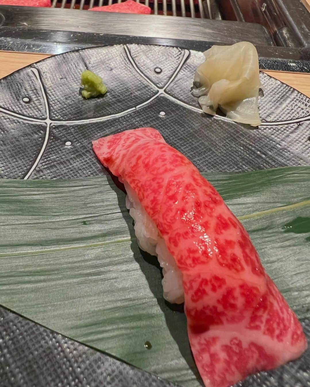 安田七奈さんのインスタグラム写真 - (安田七奈Instagram)「煙ゼロの焼肉屋さん🩵 全く匂いがつかないって女の子にとっては 嬉しすぎる🥹  #安田七奈 #なーちゃ #レースクイーン #rq #ラウンドガール #グラビア #グラビアアイドル #グラドル #インスタグラビア#美乳 #水着 #ビキニ #ムチムチ #むちむち #セクシー #セクシー美女 #followme #japanese #japanesegirl #instagood #instalike #photooftheday #팔로우 #얼스타그램 #粉我 #非常好 ⠀ ⠀」12月19日 1時21分 - nana_yasuda