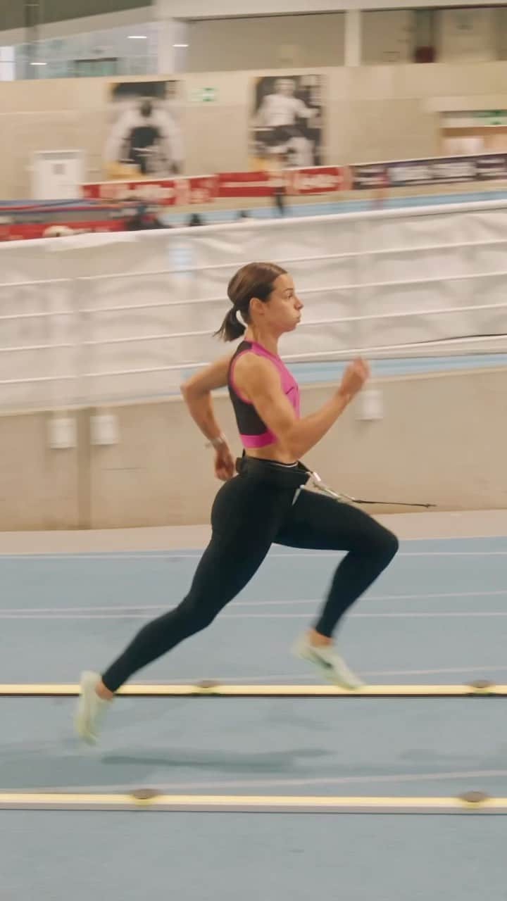 Camille LAUSのインスタグラム：「Overspeed training session 🏃🏻‍♀️💨  🎥 @gaetan.chiroux」