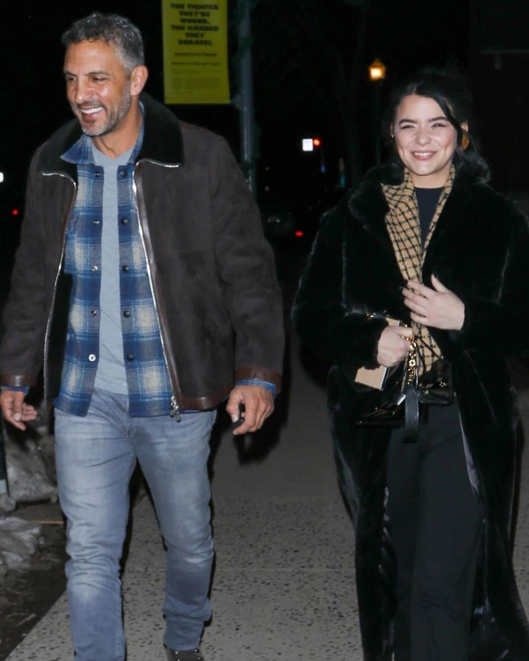 Just Jaredさんのインスタグラム写真 - (Just JaredInstagram)「Mauricio Umansky was all smiles while stepping out for dinner with 33-year-old influencer Alexandria Wolfe amid his separation from wife Kyle Richards. #MauricioUmansky #AlexandriaWolfe Photos: Backgrid」12月19日 4時30分 - justjared