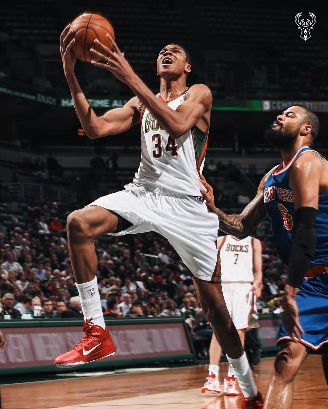 NBAさんのインスタグラム写真 - (NBAInstagram)「10 years ago today, Giannis made his first start. Worked out well.」12月19日 6時07分 - nba