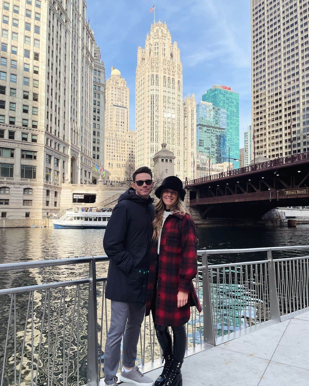 ペイジュ・レイリーのインスタグラム：「Chicago with JP 🥰❄️🎄」