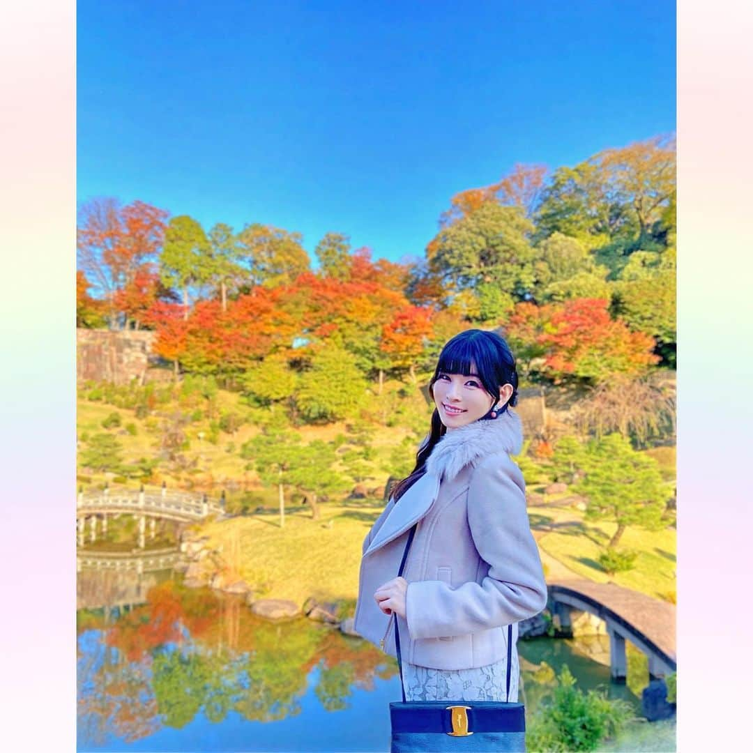 長柄ひろみさんのインスタグラム写真 - (長柄ひろみInstagram)「#Autumnleaves 🍁  見えるかな？？ 手乗り「鷺」🐥  鳥のサギと一緒に紅葉狩り🕊🍁 鷺が逆光になる所にばかりいて困る😂 3枚目とか中々良い写真じゃない😆⁉︎  前回と前々回の紅葉投稿にも鷺が写っているものがあったんですが気付きましたか？ わかった方はコメントで教えてね😊✨ 気付かなかった方は前回、前々回の投稿から探してみてねー🦢  何だか急に冷え込んで、ようやく12月の実感がでてきました😌❄️ そして全国天気を見ると各地の気温差にビックリ！！ 北海道は日中でも−4℃とかやっぱり寒いですね☃️  ｡・ﾟ・。𖧷｡・ﾟ・。𖦞｡・ﾟ・。𖧷｡・ﾟ・｡𖦞。・ﾟ・。  #紅葉狩り」12月19日 18時41分 - aoi_asahi