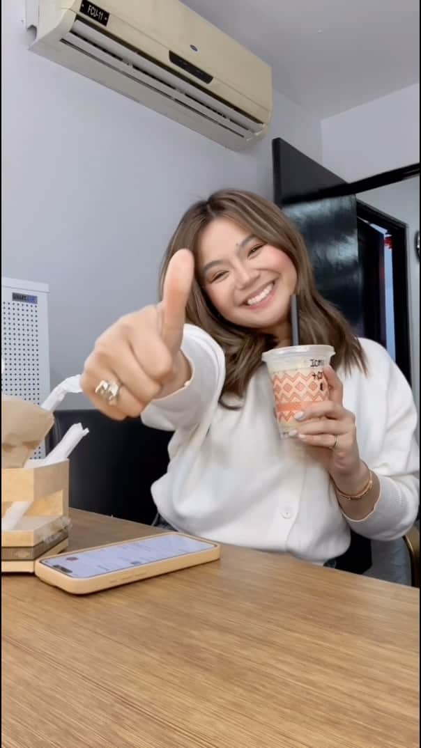 Miles Ocampoのインスタグラム：「Another day in my life! Good thing there’s coffee to save me through the day. :) May coffee na ako, may chance pa ako manalo sa raffle because of Foodpanda! Satisfy your cravings and get a chance to win too ✨」