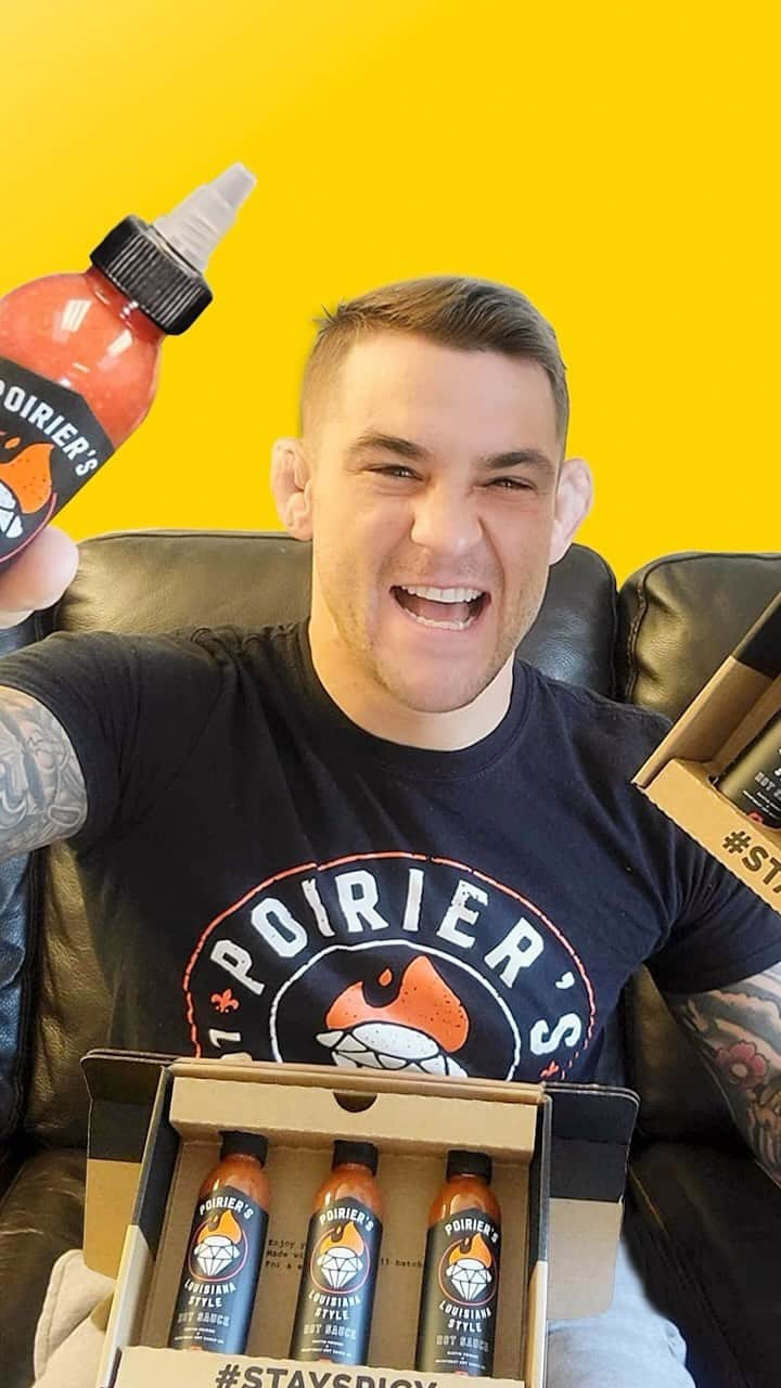 UFCのインスタグラム：「Day 6 of my #12DaysGiveaways and today’s winner will get a year supply of @dustinpoirier’s hot sauce and a trip to do a cookout with him. Enter in the link in bio」