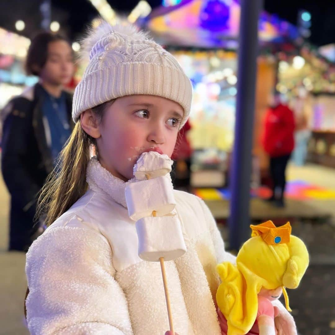 ダニエル・オズボーンさんのインスタグラム写真 - (ダニエル・オズボーンInstagram)「Christmas time ❄️🎄⛸️」12月21日 7時06分 - danosborneofficial