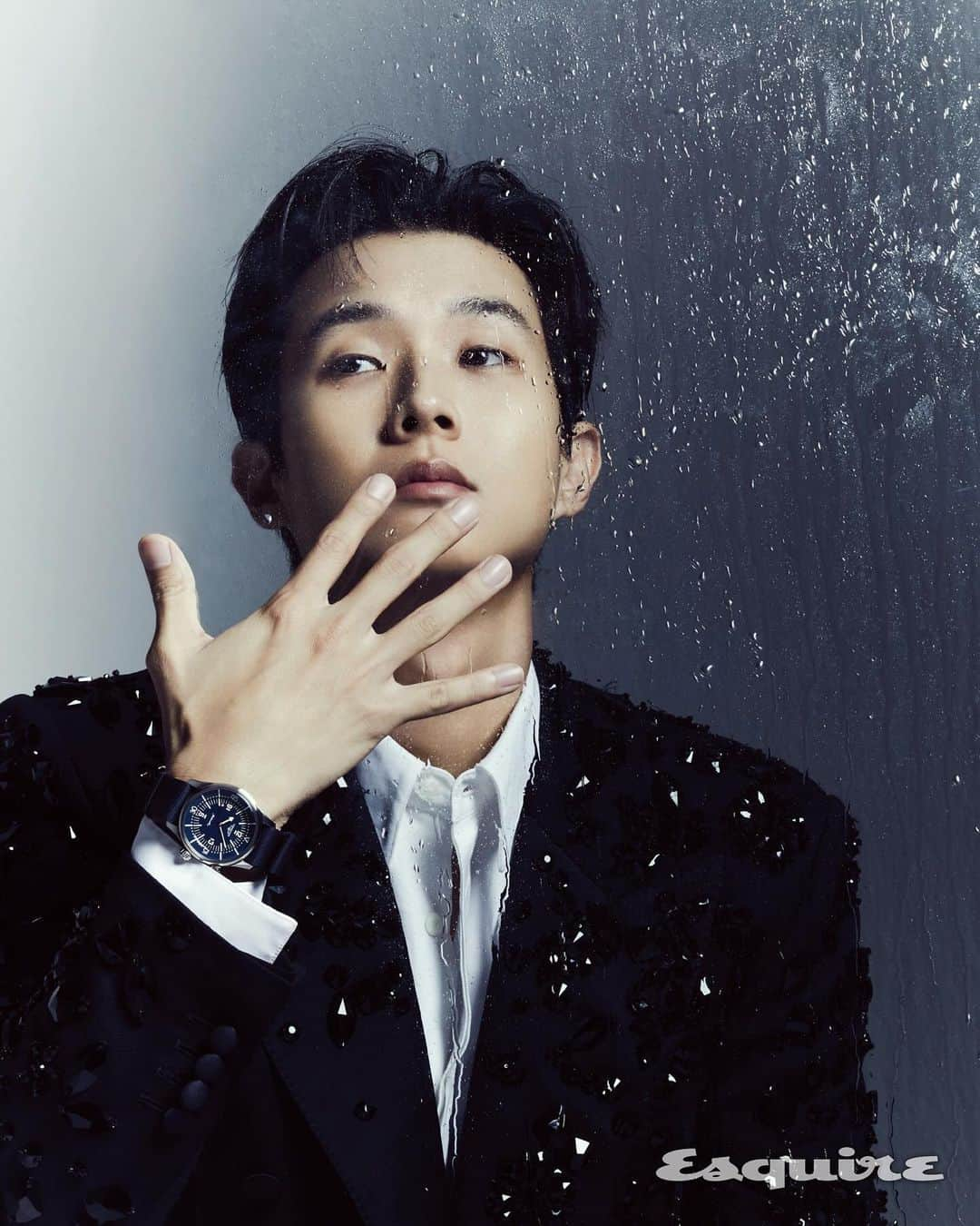 チェ・ウシクさんのインスタグラム写真 - (チェ・ウシクInstagram)「#longines  #esquirekorea  #choiwooshik#ad」12月21日 12時56分 - dntlrdl