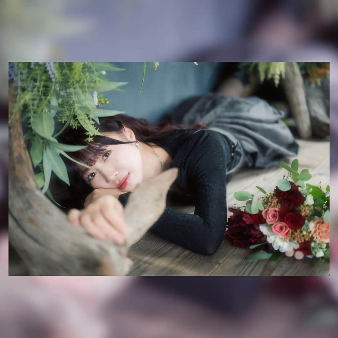 桜野羽咲さんのインスタグラム写真 - (桜野羽咲Instagram)「☾ ⁡ ⁡ ⁡ ⁡ 💐- 生誕グッズ撮影の 　　　　　オフショット公開 -🪞ˎˊ˗ ⁡ ⁡ 🏷️#おめでとうーちゃん2024 ⁡ ⁡ ┈ ┈ ┈ ┈ ┈ ┈ ┈ ┈ ┈ ┈ ⁡ ■生誕ワンマンライブ ⁡ 2024年1月20日(土)  18:00 開場 / 18:30 開演 at Spotify O-nest ⁡ 桜野羽咲生誕記念ワンマンライブ 「羽咲中毒 - SONG EATER -」開催 ⁡ ⁡ “ 歌喰い ” ⁡ この想い 一つで生きていける それくらいの輝きだ なにも見えなくするくらいの ⁡ それこそ呪いだ ⁡ 🏷️#おめでとうーちゃん2024 ⁡ ＜チケット発売中＞ https://arcana-project.com/contents/689042 ⁡ ⁡ ┈ ┈ ┈ ┈ ┈ ┈ ┈ ┈ ┈ ┈ ⁡ ■ライブ/イベント情報 ⁡ ○12/23 #アルカナふぁんみ at渋谷 →ARCANA PROJECT https://arcana-project.com/contents/691728 ⁡ ○12/27 #dotyellfes at原宿 https://arcana-project.com/contents/697036 ⁡ ○1/5 #ACEofCUPS 新春SP at 渋谷 https://dearstage.zaiko.io/ja/item/361604 ⁡ ⁡ ┈ ┈ ┈ ┈ ┈ ┈ ┈ ┈ ┈ ┈」12月21日 19時08分 - sakuranousa