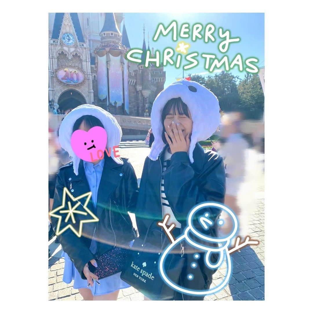 近藤結良さんのインスタグラム写真 - (近藤結良Instagram)「🏰🎄 シンデレラ城ver. * * 空がめっちゃキレイだった🙌🏻 唯一のクリスマスディズニー感の写真も笑🎄.* * * #ニコラ #nicola #ニコモ #ニコラ1_2月合併号  #近藤結良 #ゆらふぉとぐらむ #07line #ootd  #ボブヘアー #ボブ女子高生 #ボブ女子 #ディズニー #ディズニーコーデ」12月21日 19時10分 - yura_kondo.official