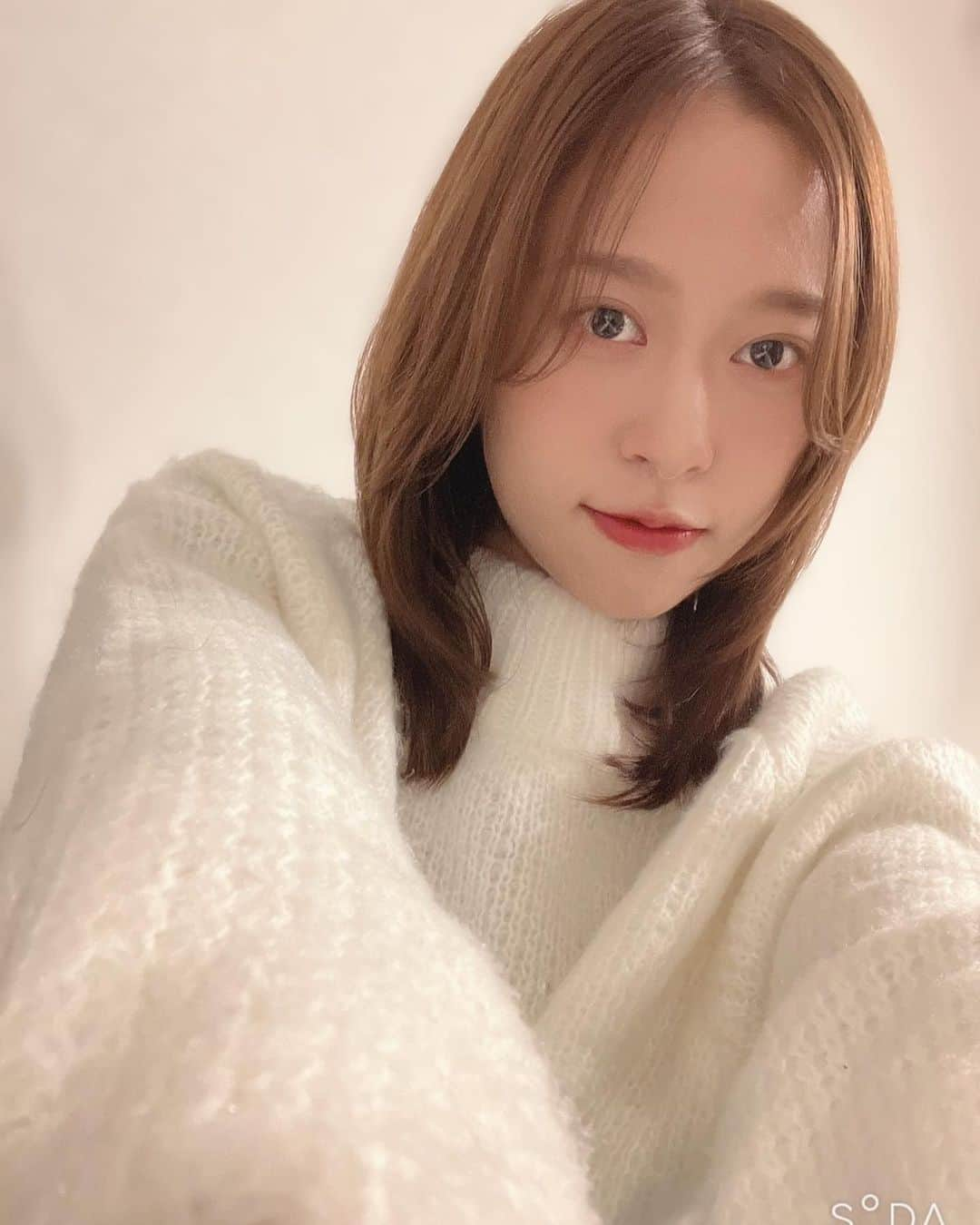 モーニング娘。’19さんのインスタグラム写真 - (モーニング娘。’19Instagram)「小田さくらです！ 今日とっても寒いですが、皆さん大丈夫ですか〜？ 私は最近ずっとモコモコ素材になってます！  #morningmusume23 #モーニング娘。23 #小田さくら #ハロプロ #helloproject」12月21日 19時58分 - morningmusume_official