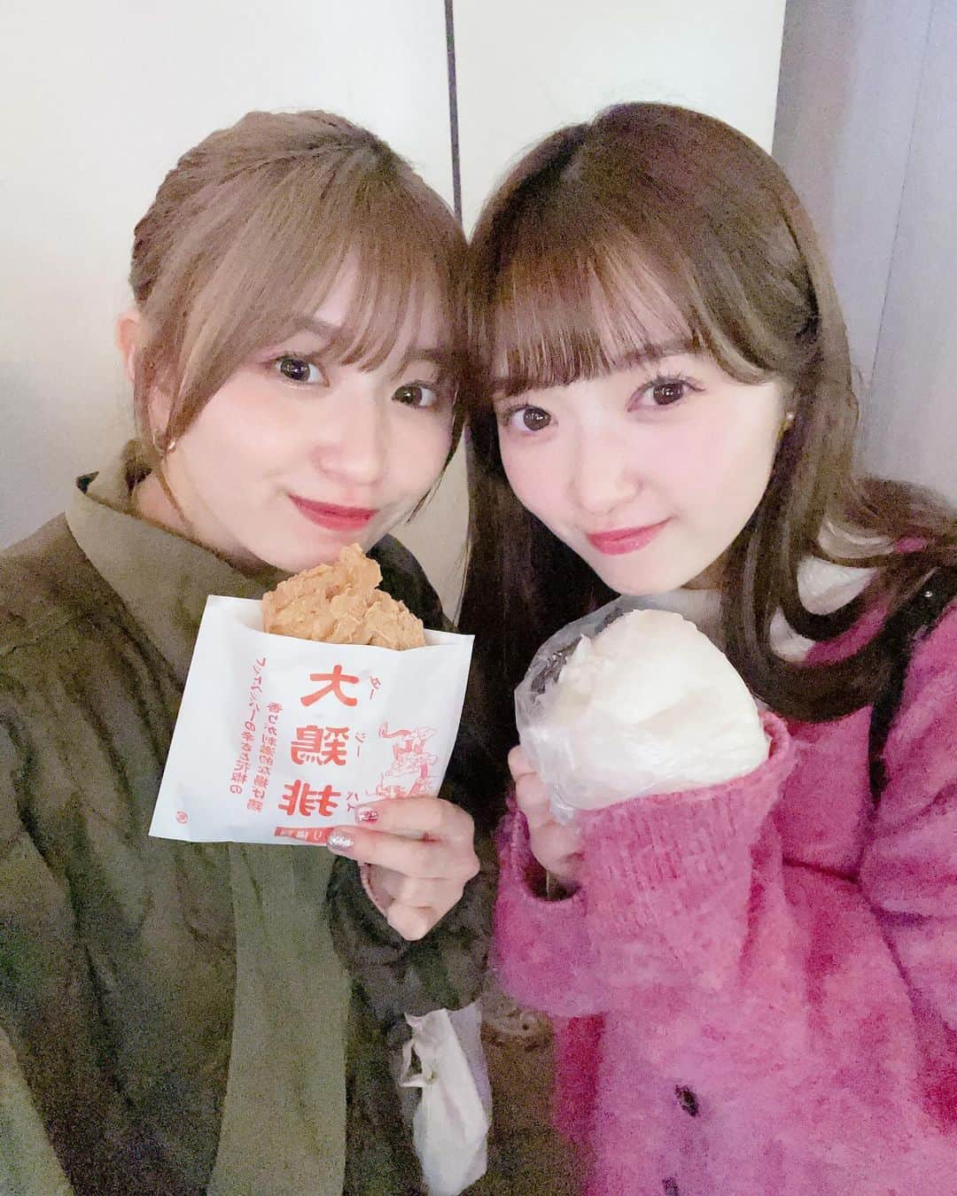 山岸理子さんのインスタグラム写真 - (山岸理子Instagram)「* 🧋🩷🥠 ⁡ 中華街行ってきた〜〜〜😚‪︎withきき  ⁡ #山岸理子」12月21日 21時44分 - riko_yamagishi.official