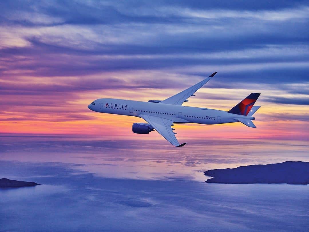 デルタ航空のインスタグラム：「"Babe wake up, Delta just posted another A350 pic" - someone, probably.」