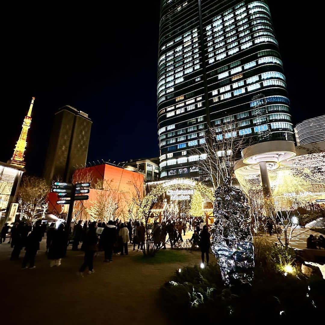 益子侑さんのインスタグラム写真 - (益子侑Instagram)「東京タワー🗼 生えた🗼 . . #イルミネーション #illumination #イルミネーション2023 #麻布台ヒルズ #azabudaihills #tokyotower #初麻布台ヒルズ」12月22日 8時36分 - yu.mashiko