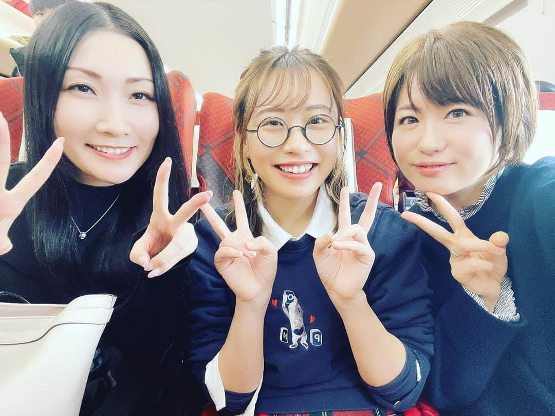 丸山奏子のインスタグラム：「最近のまる。 日々が目まぐるしい…‼️  けど楽しい〜〜〜〜関わってくれてる全てのみなさま、ありがとー😊😊😊😊」