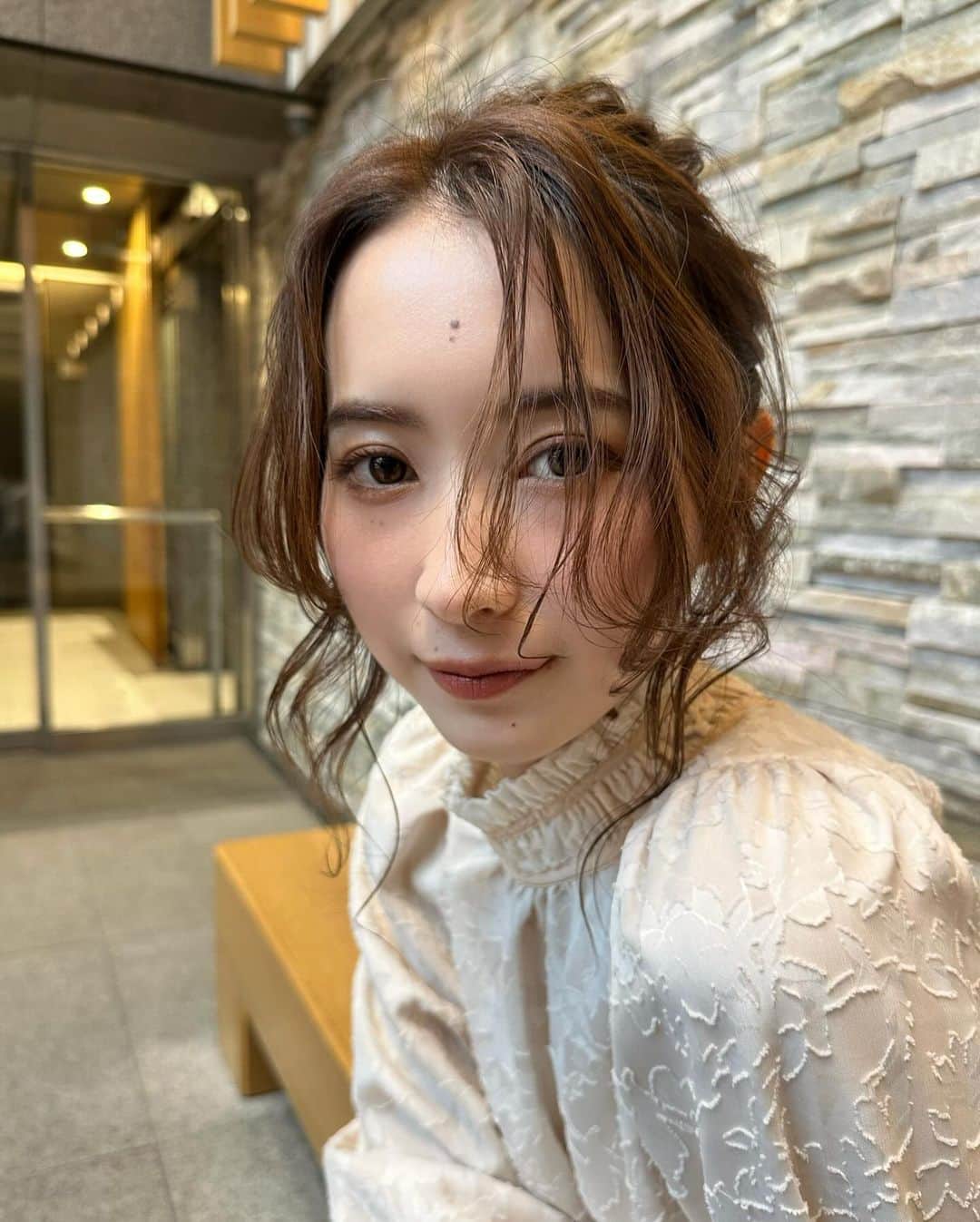 スカイMKのインスタグラム：「今日寒すぎやしませんか…😖🍃」