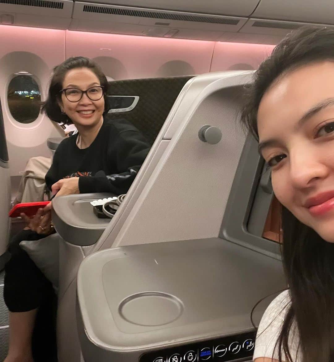 ラライン・シャーさんのインスタグラム写真 - (ラライン・シャーInstagram)「Happy Mama's day!  What a year of adventures with you🥰」12月22日 16時43分 - ralineshah