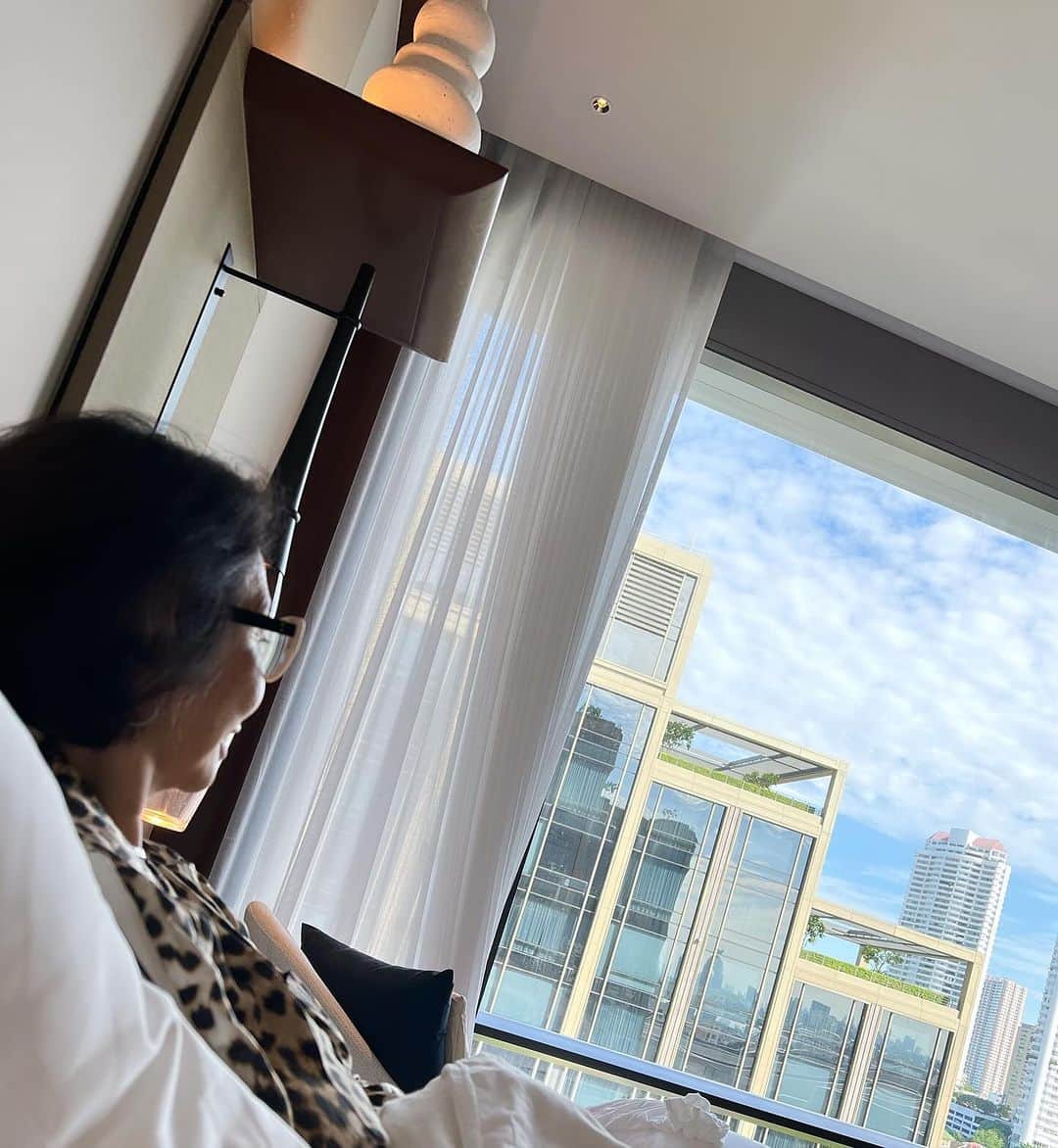 ラライン・シャーさんのインスタグラム写真 - (ラライン・シャーInstagram)「Happy Mama's day!  What a year of adventures with you🥰」12月22日 16時43分 - ralineshah