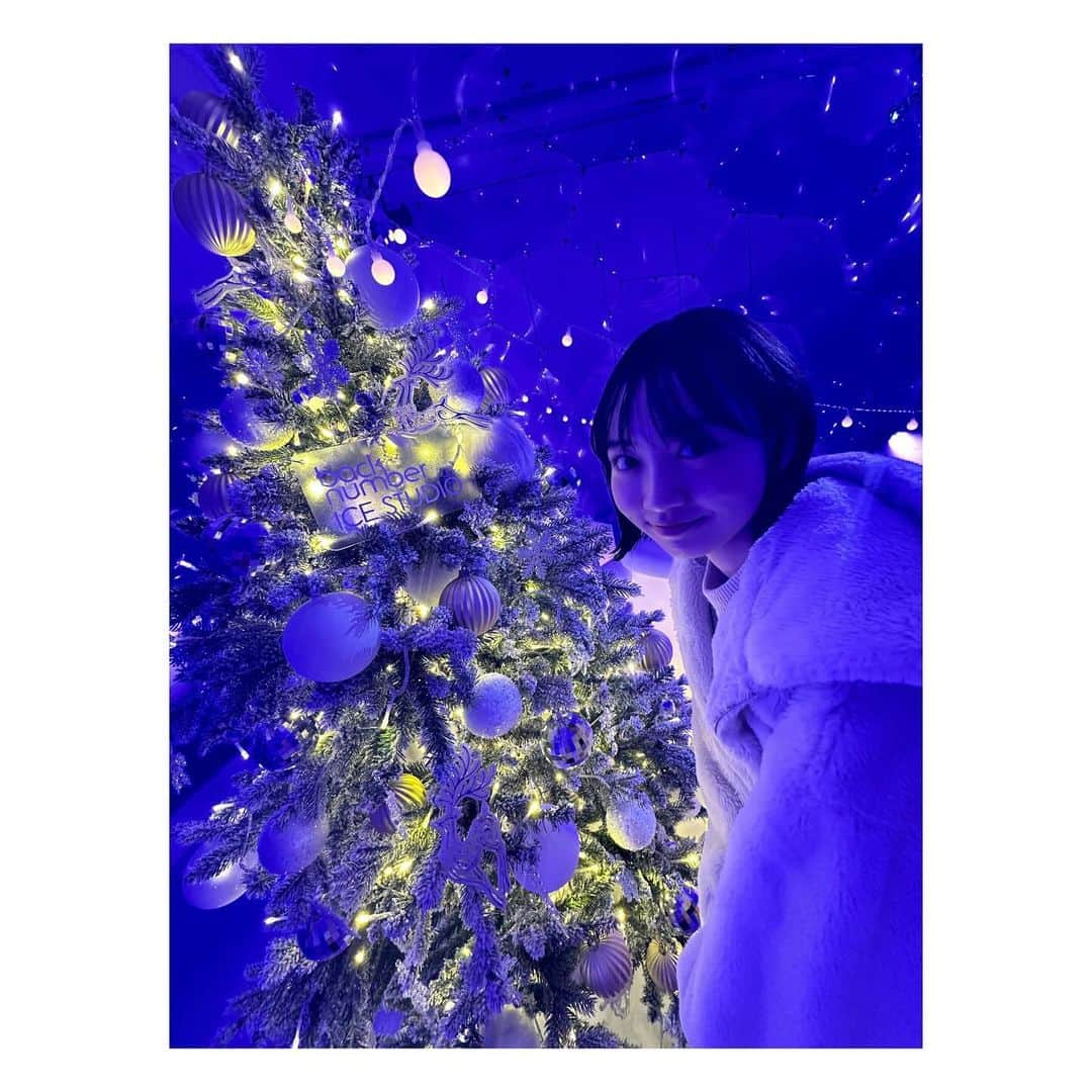 近藤結良さんのインスタグラム写真 - (近藤結良Instagram)「⛄️🩷 渋谷に登場した｢back number ICE STUDIO｣ ご招待して頂き一足お先に遊びに行ってきました!! クリスマスらしさ満載でbacknumberさんの楽曲と共に素敵な時間を過ごすことが出来て感激です🤍 * * #backnumbericestudio  #backnumber @umusicjapan  * * #ニコラ #nicola #ニコモ #ニコラ1_2月合併号発売中  #近藤結良 #ゆらふぉとぐらむ #PR」12月22日 18時16分 - yura_kondo.official