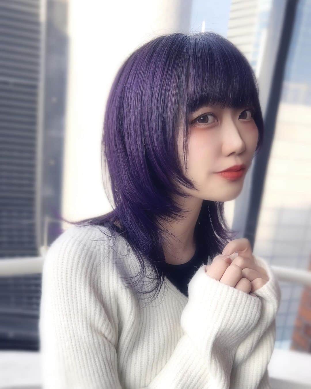 火寺バジル（魔法少女になり隊）のインスタグラム：「💜 . . .  . . #japanesegirl #animecolor #派手髪　#ウルフカット #パープルカラー」