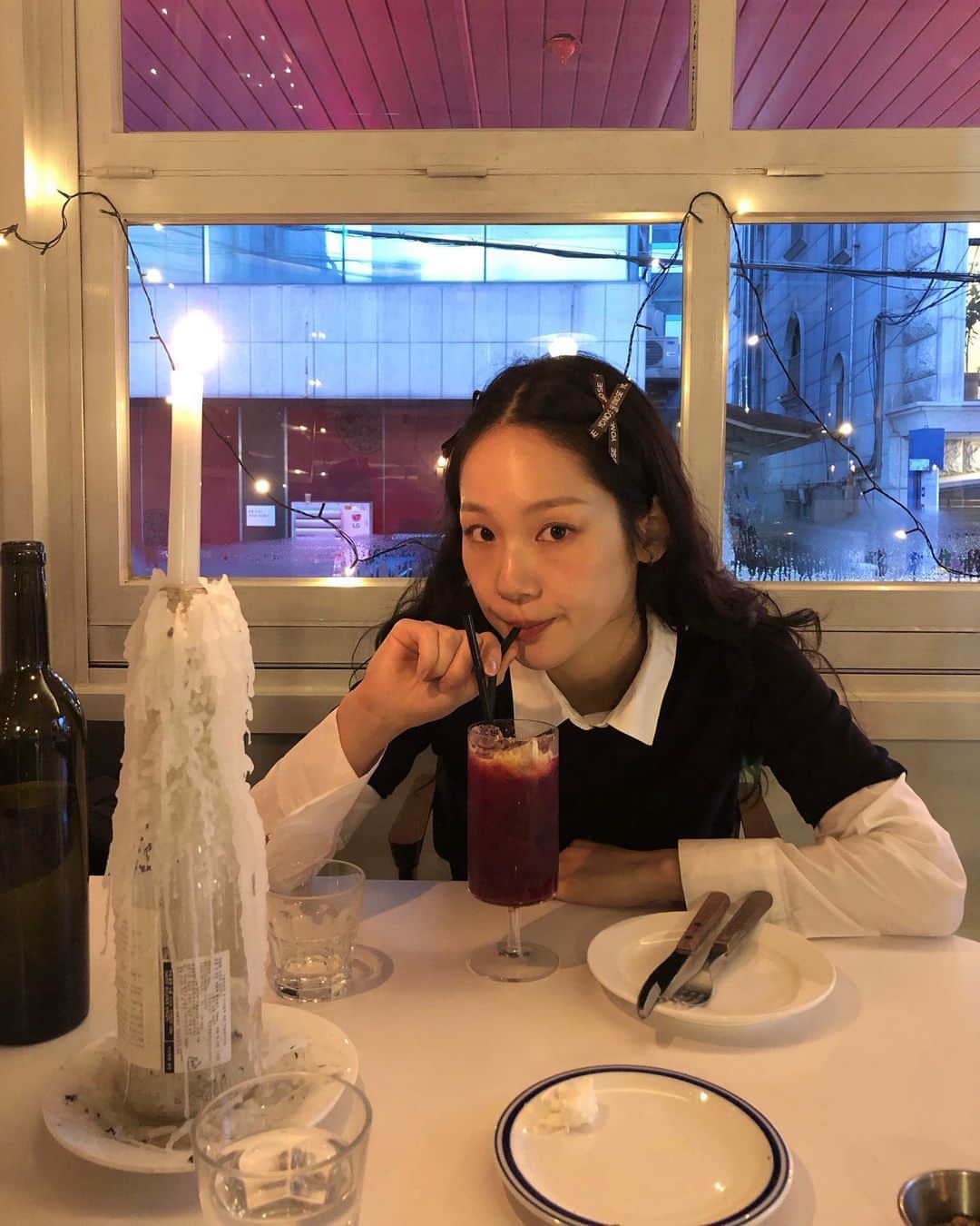 solsolのインスタグラム：「몽구랑 날리에서 데이트 🦪🍹@narli_home 🍝🍈느무 맛있어서 눙물이 흐름.. ฅ(⌯͒•̩̩̩́ ˑ̫ •̩̩̩̀⌯͒)ฅ 제발 가줘여ㅠㅠ나 또 가구싶어🥹」