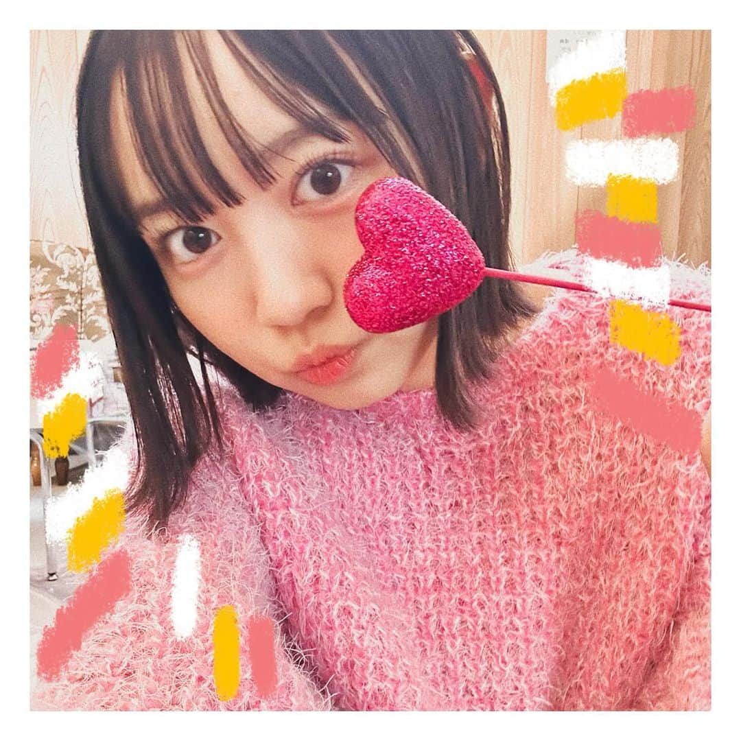 近藤結良さんのインスタグラム写真 - (近藤結良Instagram)「👼🏻🫶🏻 みんな冬休み楽しんでる~?? ついに明日クリスマスだよ🤍楽しみすぎ!! * * ストーリーで質問箱するからぜひ😙 * * #ニコラ #nicola #ニコモ #ニコラ1_2月合併号発売中  #近藤結良 #ゆらふぉとぐらむ」12月23日 18時17分 - yura_kondo.official