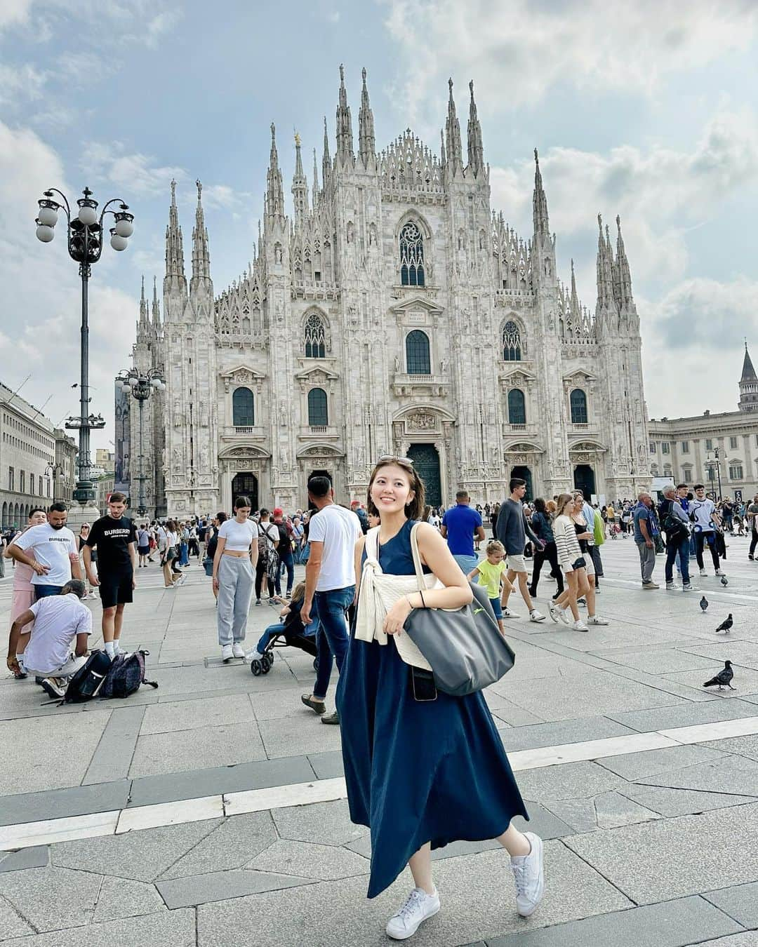 小林優希さんのインスタグラム写真 - (小林優希Instagram)「📍Milano  行き帰りの一瞬だったけど、 ちゃんとドゥオーモ見て、ガッレリア見て、 お買い物も出来て大満足✨  #milano #italia #duomodimilano #galleriavittorioemanuelell  #イタリア #イタリア旅行 #イタリア観光 #ミラノ」12月23日 23時10分 - yuki.1130