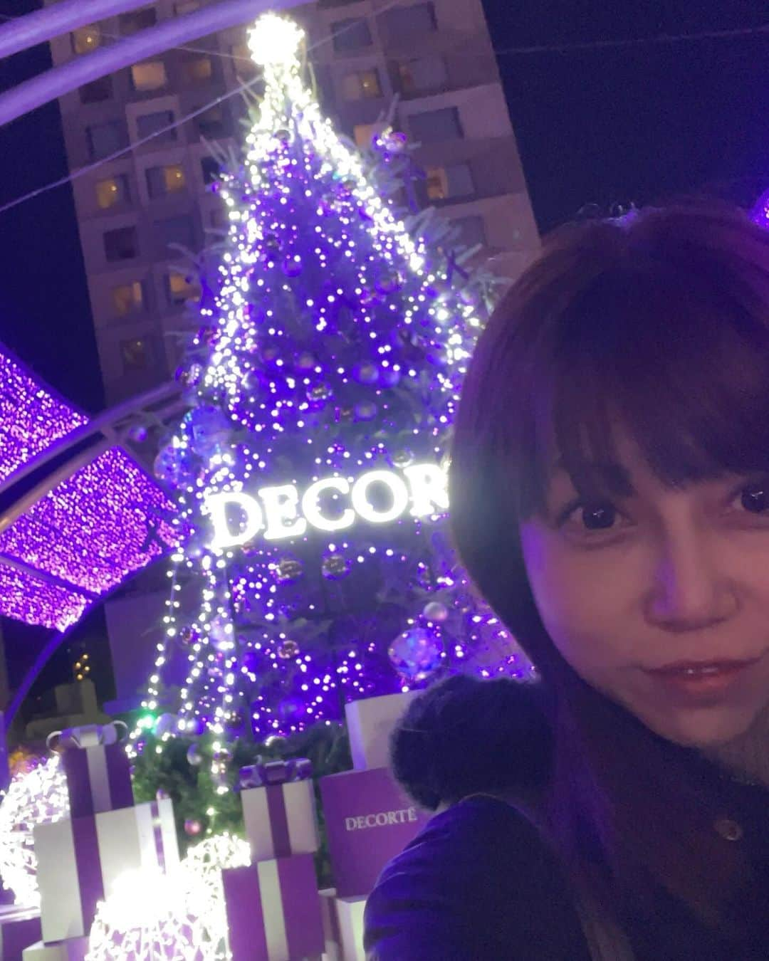 前田友理香のインスタグラム：「メリークリスマス🎄✨ サンタさん！ 来年こそは、諸々宜しくお願い申し上げます🙇‍♀️  #Xmas #Christmas #メリークリスマス #メリクリ #メリクリ選手権」