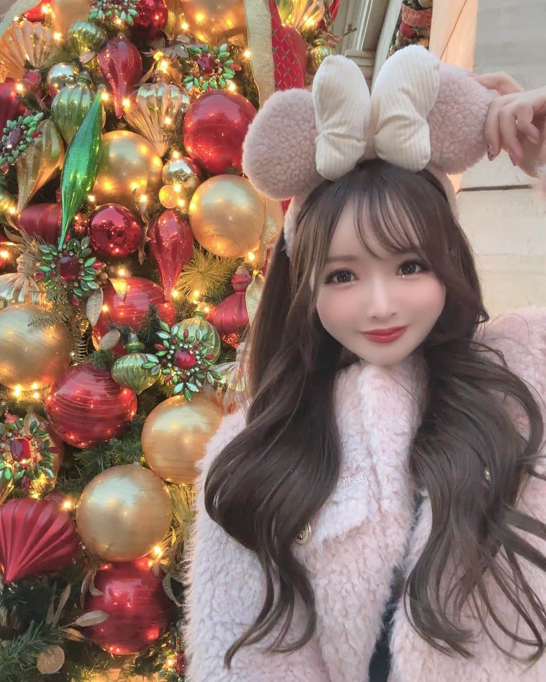 希咲みらいさんのインスタグラム写真 - (希咲みらいInstagram)「明日はクリスマス🎄🎅🏻  #新宿 #歌舞伎町 #六本木 #北新地 #すすきの #大阪ミナミ #中洲 #キャバ嬢 #キャバクラ #ラウンジ #kabukicho  #disneysea #ディズニーシー #ディズニーコーデ #disney #ディズニーカチューシャ #ディズニー #東京ディズニーシー  #クリスマスディズニー #christmas #herlipto #舞浜」12月24日 19時42分 - mirai_713