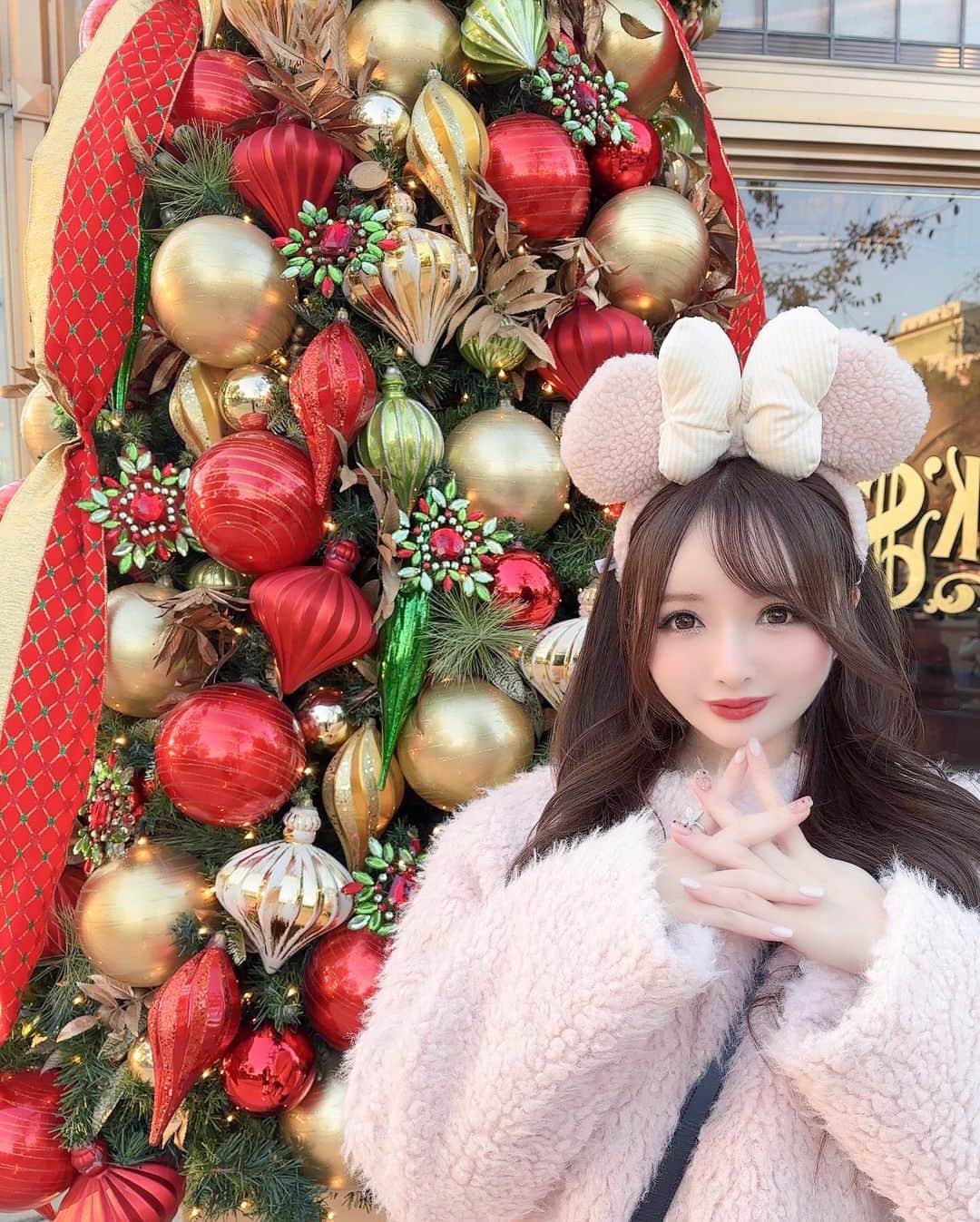 希咲みらいさんのインスタグラム写真 - (希咲みらいInstagram)「明日はクリスマス🎄🎅🏻  #新宿 #歌舞伎町 #六本木 #北新地 #すすきの #大阪ミナミ #中洲 #キャバ嬢 #キャバクラ #ラウンジ #kabukicho  #disneysea #ディズニーシー #ディズニーコーデ #disney #ディズニーカチューシャ #ディズニー #東京ディズニーシー  #クリスマスディズニー #christmas #herlipto #舞浜」12月24日 19時42分 - mirai_713