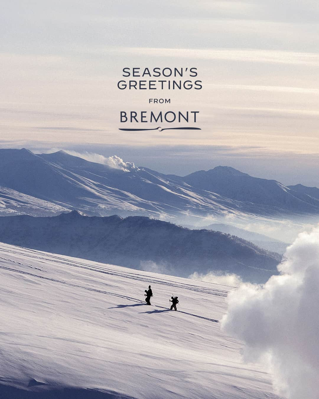 ブレモンのインスタグラム：「Warmest holiday wishes to you and your loved ones from all of us at Bremont.   We extend our best wishes for a Happy New Year and here's to 'Taking It Further' together in 2024. ❤️  #Bremont #Festiveseason #HappyNewYear」