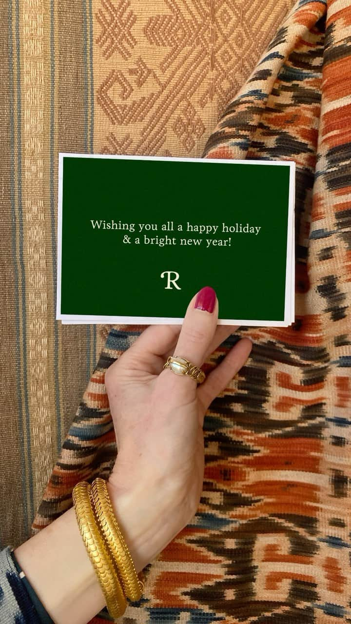 ベックスロックスのインスタグラム：「Wishing you all wonderful Christmas and a bright 2024 year!   We would like to say a huge thank you for all your support this past year.   With love and abundance for 2024,  Bex and our constellation of Masters, artisans, artists and our amazing team!   ✨🙏❤️✨  #MerryChristmas」