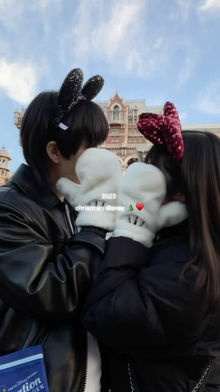 河﨑莉奈のインスタグラム：「Christmas Disney🎄♥️」