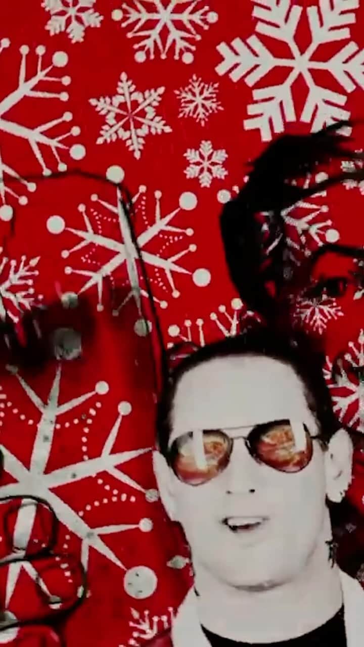 コリィ・テイラーのインスタグラム：「You know where to stick those jingle bells. Add this one to your playlists.」
