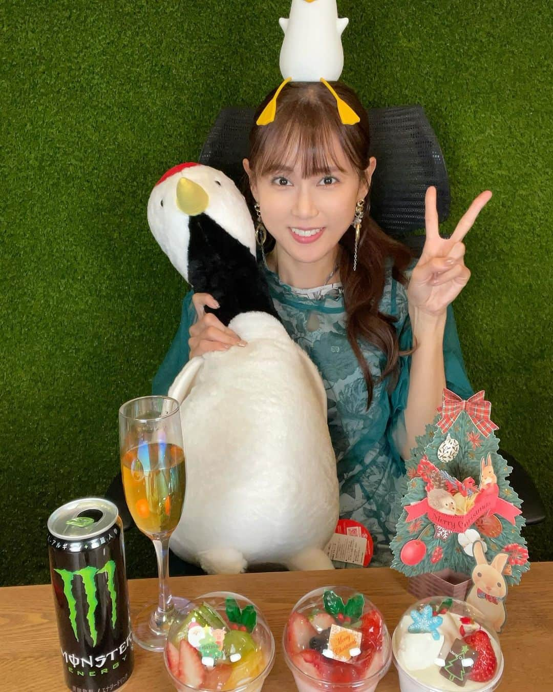 唐沢美帆のインスタグラム：「✮  Happy Christmas!  TRUE Official Fan Club ⛩️#ことだま結び⛩️会員限定 「 TRUE Christmas Party！」  ありがとうございました！ 一年の締めくくりをみんなと過ごせて幸せです◡̈  2024年、期待していて下さいね♩*  #TRUEさん #唐沢美帆 #anime #anisong  #アニメソング  #クリスマス #merrychristmas」