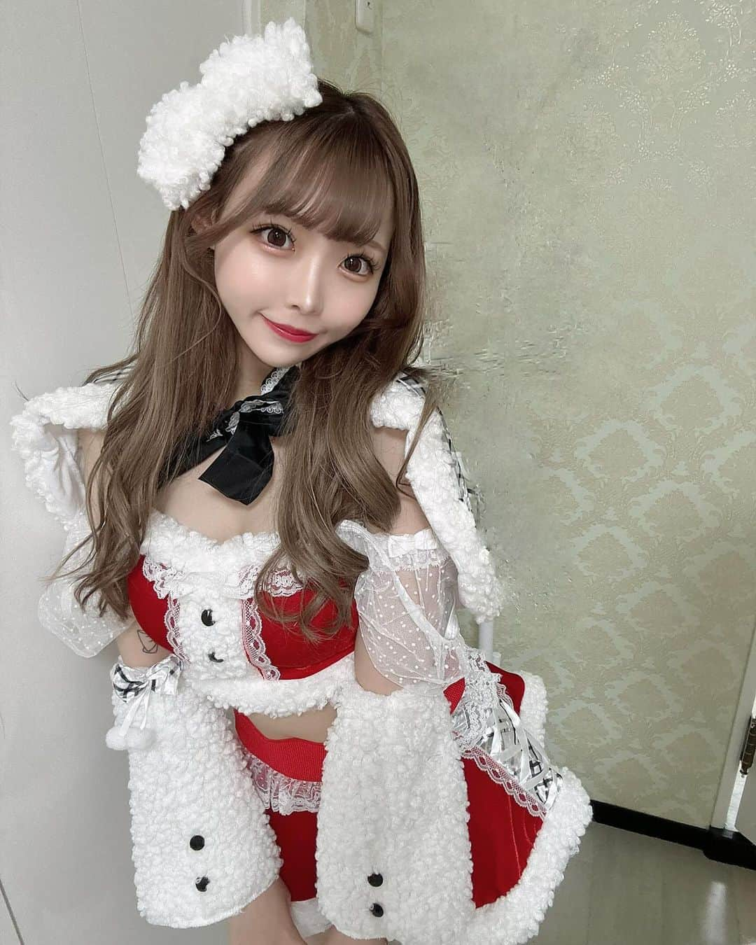 植村梓さんのインスタグラム写真 - (植村梓Instagram)「すべりこみメリークリスマス🎅🎄❤️」12月25日 23時58分 - nyanazu_o2o4