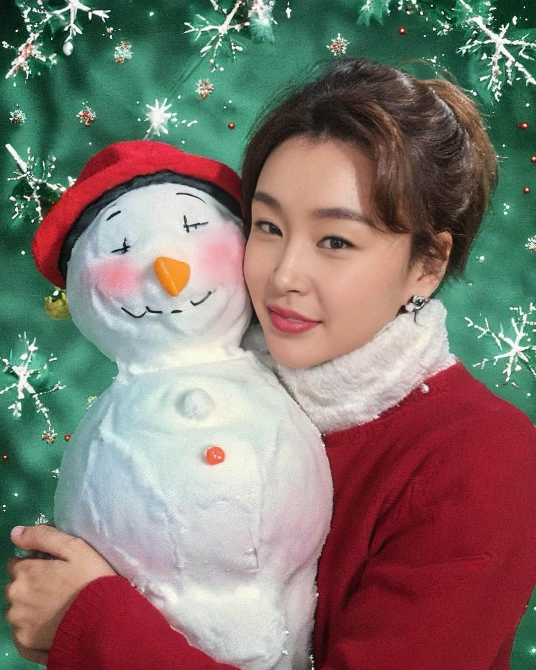 ペ・ユンジョンさんのインスタグラム写真 - (ペ・ユンジョンInstagram)「메리크리스마스🎄」12月25日 17時56分 - hotchicksbyj