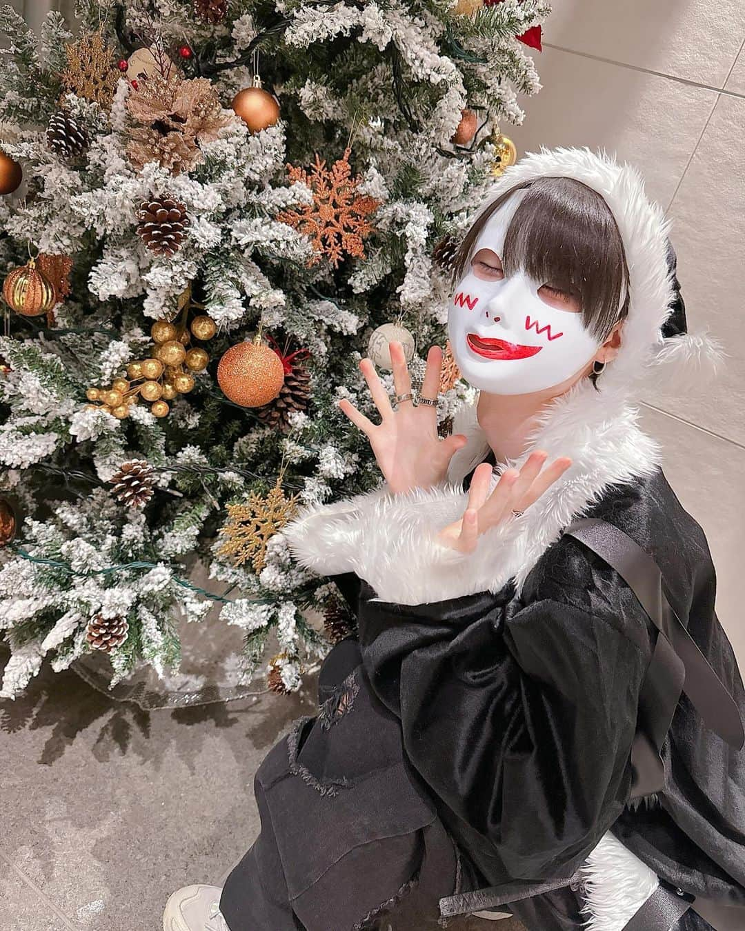 bakeのインスタグラム：「˗ˋˏ☁️🎄𝑀𝑒𝑟𝑟𝑦 𝐶ℎ𝑟𝑖𝑠𝑡𝑚𝑎𝑠🎄☁️ˎˊ˗  プレゼント!!😌」