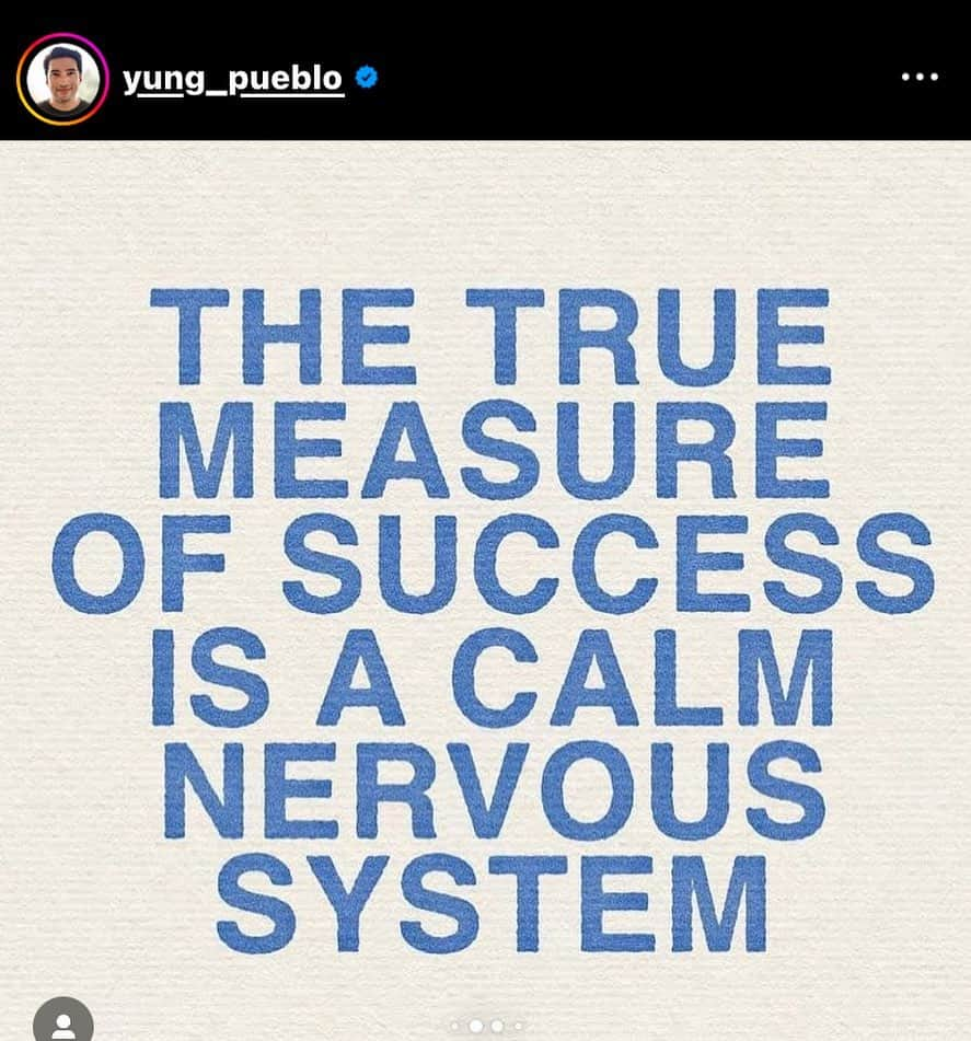 アリー・レイズマンのインスタグラム：「This 🤍 Sending you all good vibes & 💕」