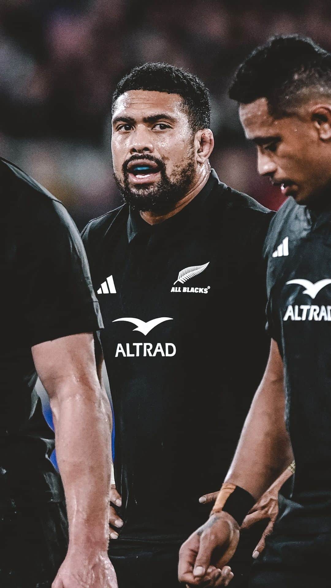 All Blacksのインスタグラム：「📺 MOST WATCHED IN 2023 | Whitelock and Savea combine for one of the great try-saving tackles 👏  #AllBlacks」
