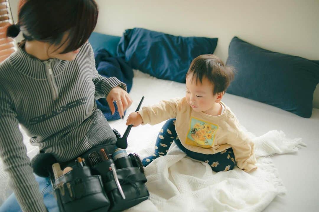 福田瞳さんのインスタグラム写真 - (福田瞳Instagram)「撮影の待ち時間☺︎ ご機嫌なうた坊。 . . みんなに優しくしていただいて感謝しかないです。」12月29日 0時04分 - fukudahitomi610