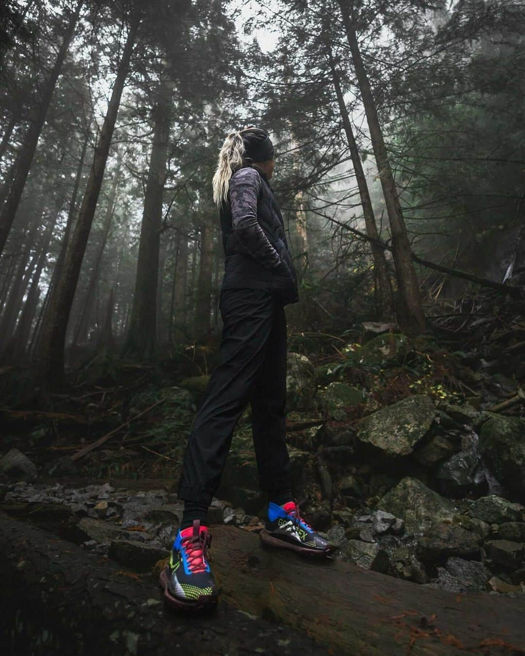 The Run Dept.のインスタグラム：「When you don’t want to turn back, no matter the weather… the Pegasus Trail 4 GORE-TEX has you covered. 💪」