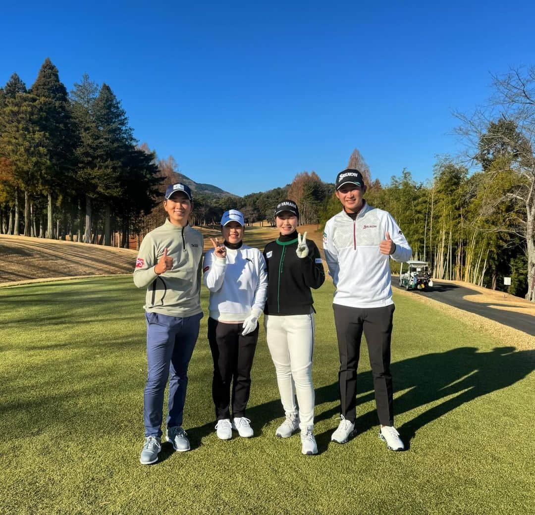 星野陸也さんのインスタグラム写真 - (星野陸也Instagram)「2023打ち納め⛳️  今日は天気も暖かくて楽しかった！！😆 皆様良いお年を🎍 #2023 #打ち納めゴルフ #宍戸ヒルズカントリークラブ #鍋谷太一 #西郷真央 #植竹希望 #星野陸也」12月29日 18時16分 - hoshinorikuya